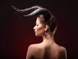 კუროს ჰოროსკოპი