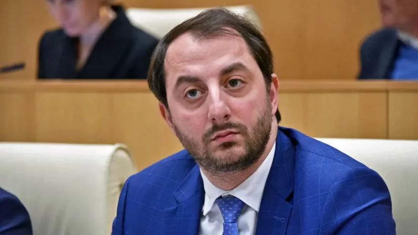 საპარამენტო უმრავლესობის წევრი ირაკლი მეზურნიშვილი საპარამენტო უმრავლესობის წევრი ირაკლი მეზურნიშვილი