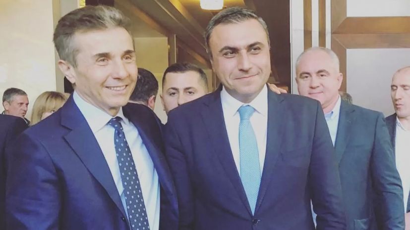 „ქართული ოცნების“ თავმჯდომარე ბიძინა ივანიშვილი, უმრავლესობის წევრი დავით მათიკაშვილი - digest.ge „ქართული ოცნების“ თავმჯდომარე ბიძინა ივანიშვილი, უმრავლესობის წევრი დავით მათიკაშვილი - digest.ge