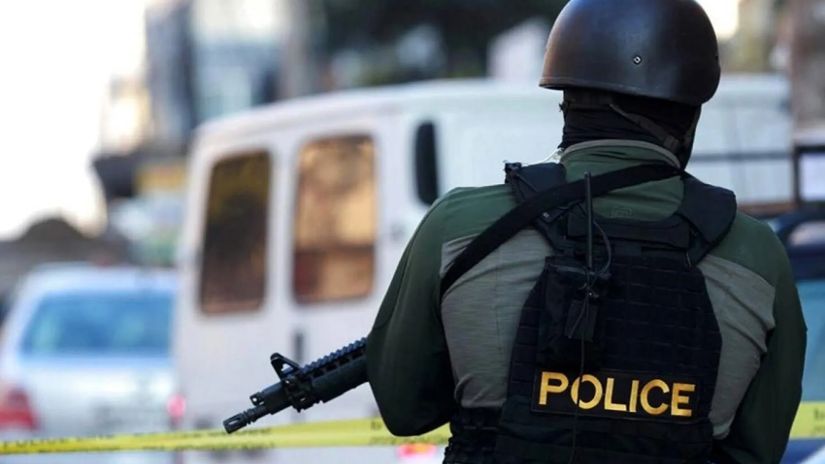 პოლიცია პოლიცია