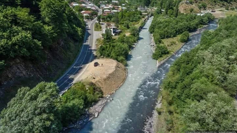 შავი და თეთრი არაგვი შავი და თეთრი არაგვი