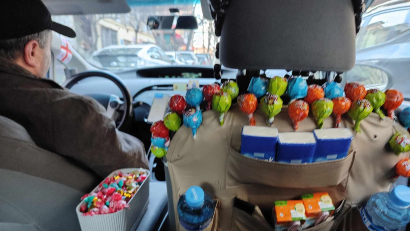 tტაქსიtტაქსი