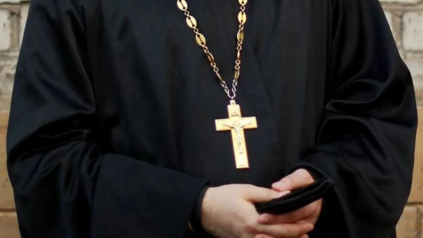 სასულიერო პირი სასულიერო პირი