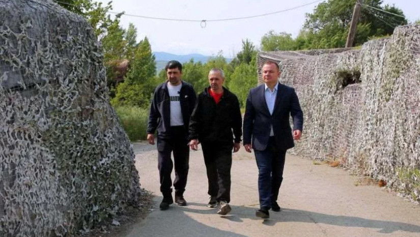 ტარიელ და ლეონიდე თენაძეები