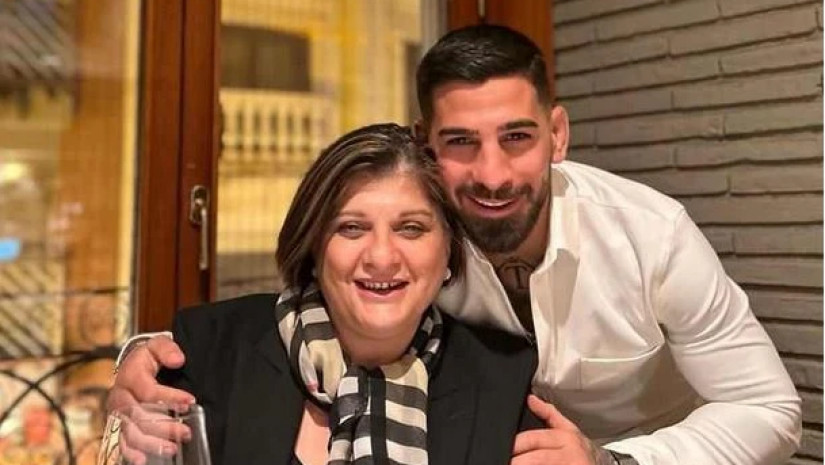 ილია თოფურიას დედა  