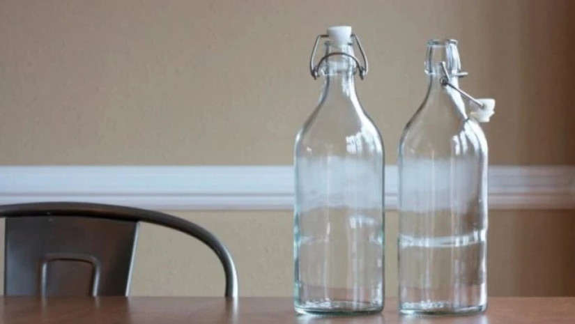 ცარიელი ბოთლები