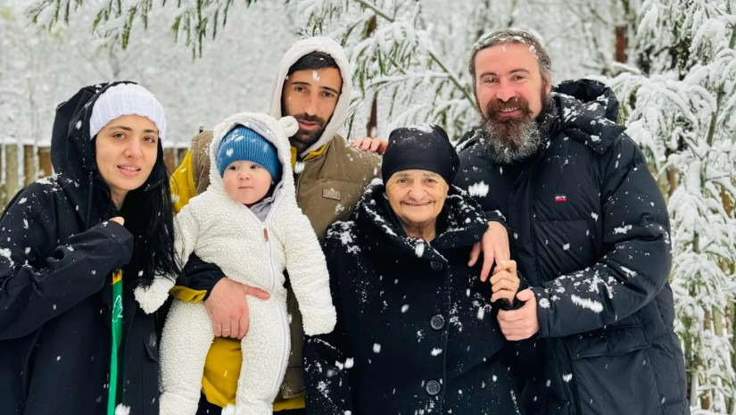 რას წერს გივიკო დიდია ბებიაზე