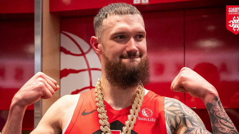 სანდრო მამუკელაშვილი