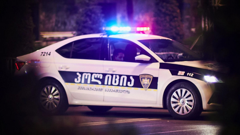 პოლიცია   