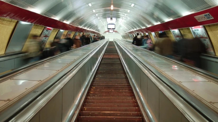 მეტროს ესკალატორი