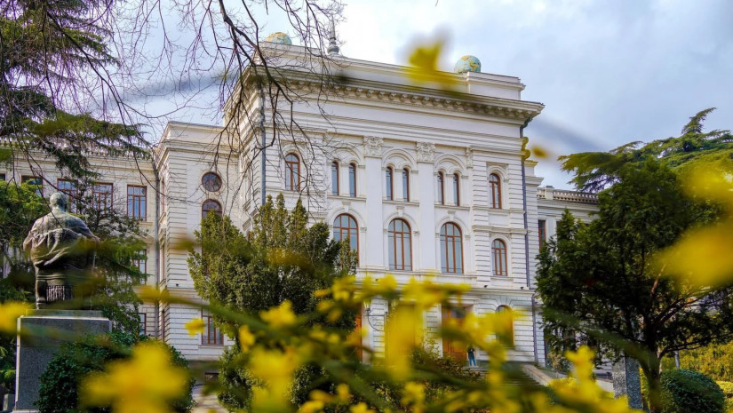 თსუთსუთსუთსუ