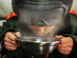 ცხელ წყალს