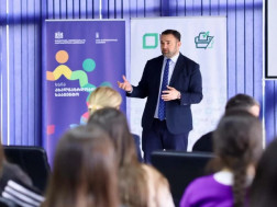 ადიგენში საარჩევნო საკითხებთან დაკავშირებით ახალგაზრდებთან შეხვედრა გაიმართა  